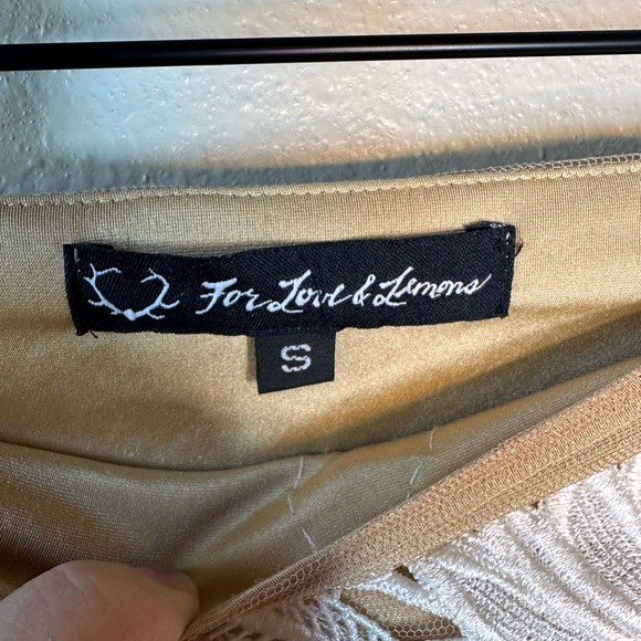 For Love and Lemons Tulle Nude Skirt with Embroidered Flowers Size S - Picture 4 of 5